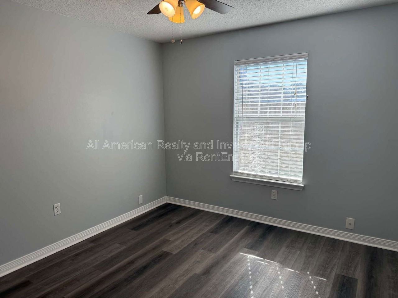 1922 Heartland Dr - Photo 5 of 15