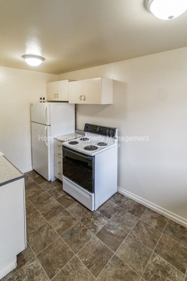 728 W Maxwell Ave - Photo 3 of 14