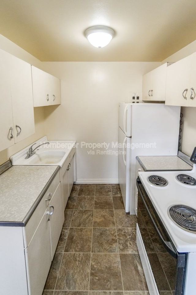 728 W Maxwell Ave - Photo 4 of 14