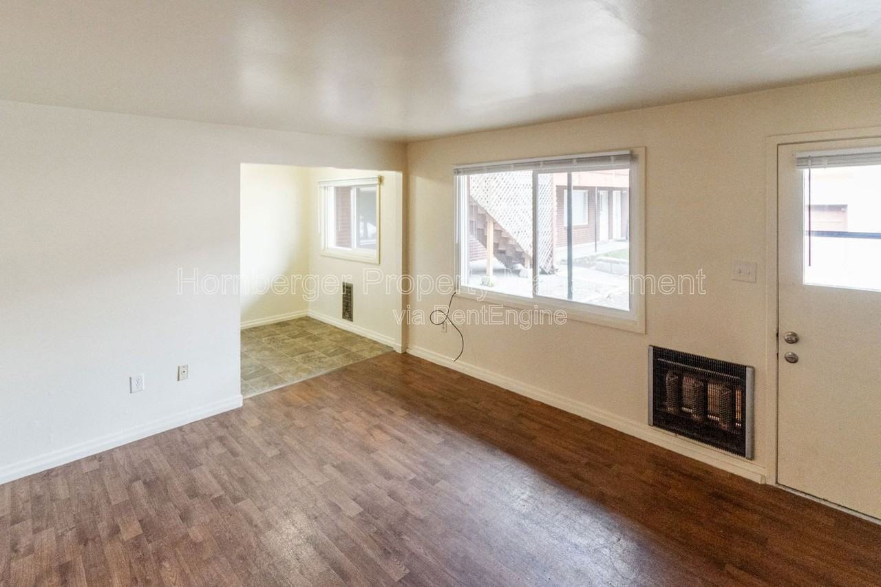 728 W Maxwell Ave - Photo 6 of 14