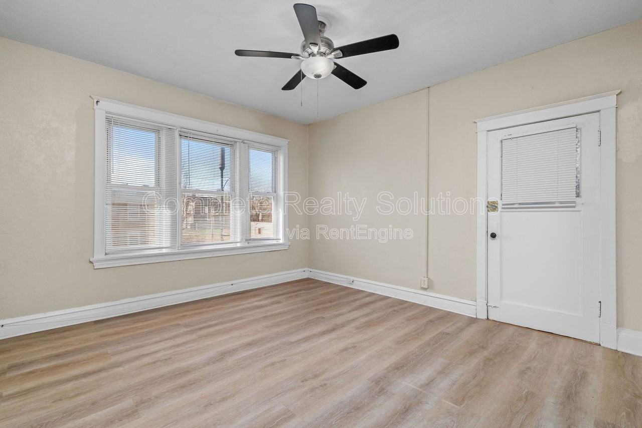 4102 California Ave #2S - Photo 5 of 25