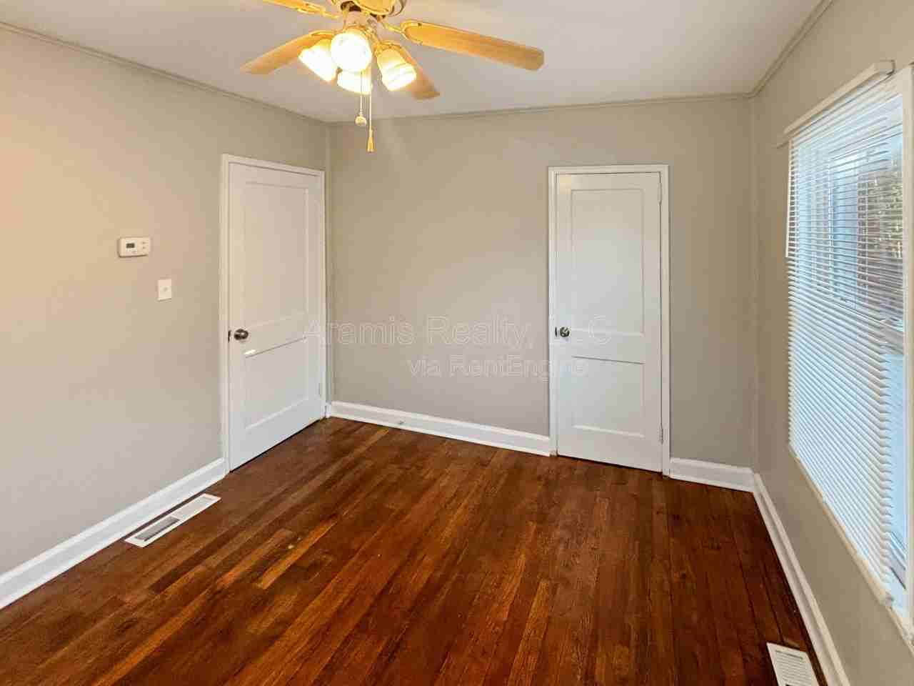 263 Victory Dr Se - Photo 6 of 8