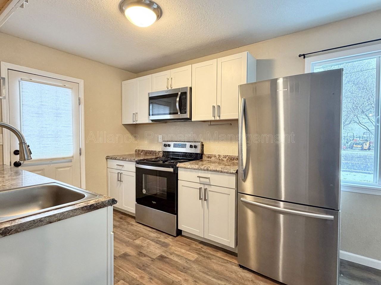 1902 S Franklin Ave - Photo 6 of 21