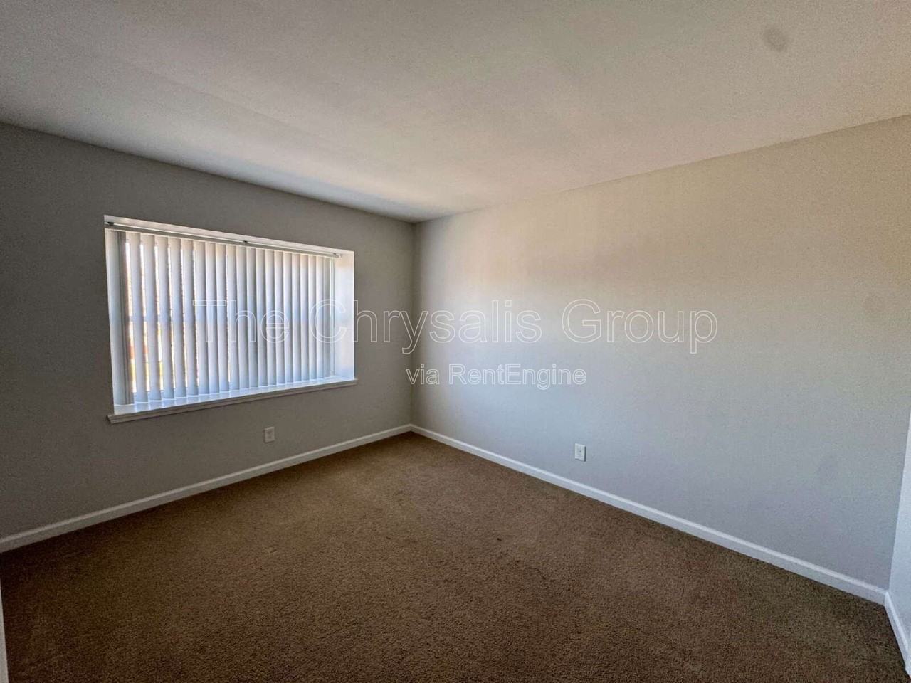 600 E Mckinley Rd #3B - Photo 6 of 9