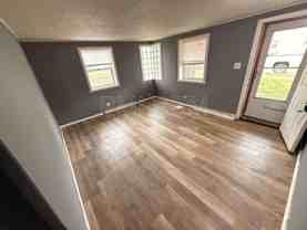 221 W Way St - Photo 1 of 1