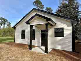 827 Bonham Ave - Photo 1 of 1