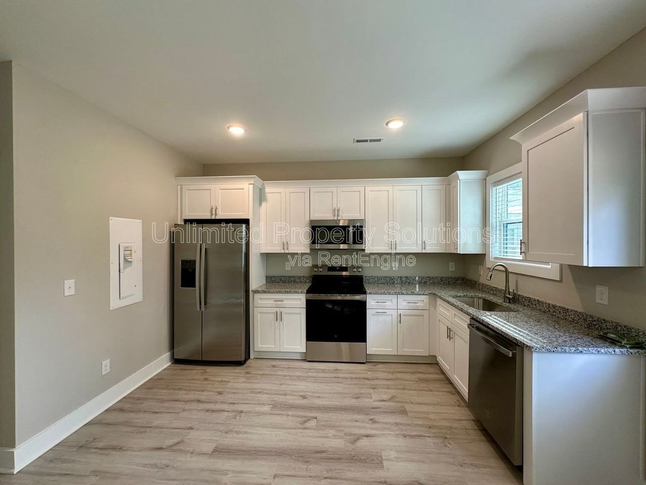 827 Bonham Ave - Photo 4 of 22