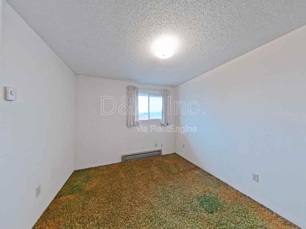 1909 Main St #B - Photo 5 of 9