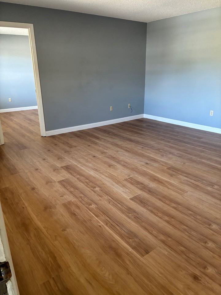 158 Windtree Ln #1 - Photo 2 of 15