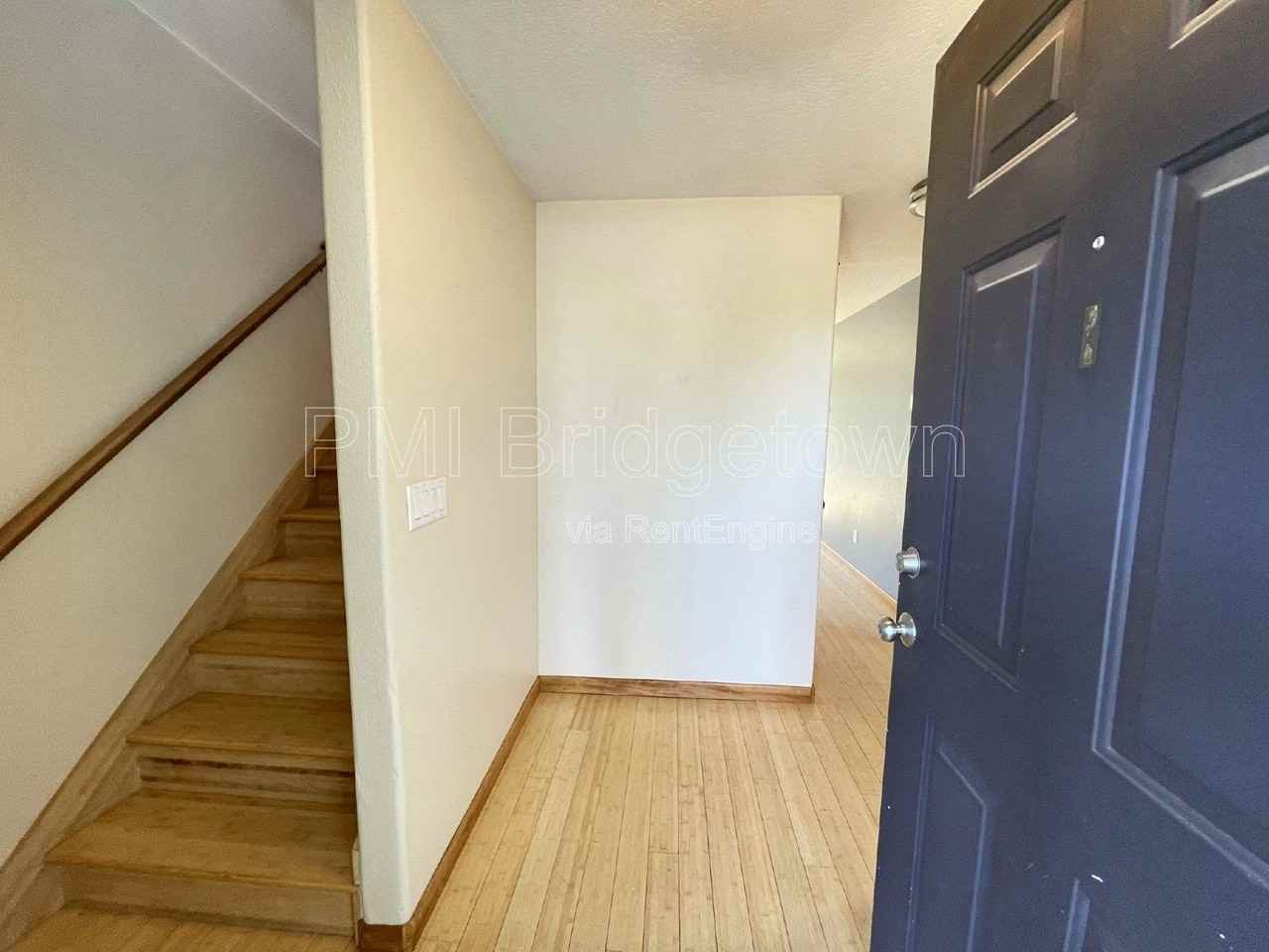 4704 Ne 28th Ave - Photo 3 of 30