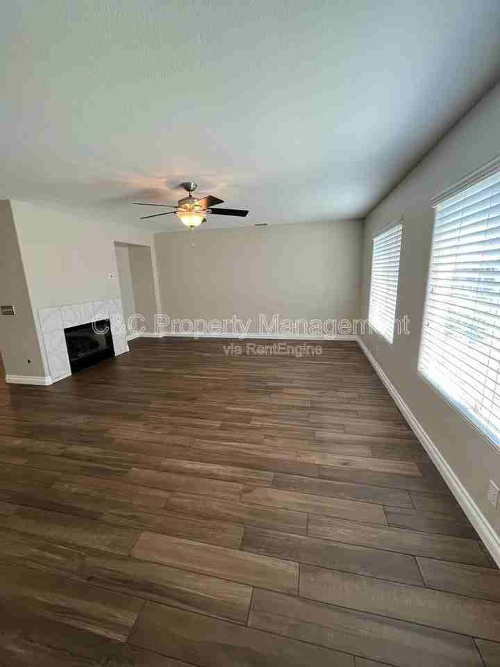 23306 Daisy Dr - Photo 6 of 23