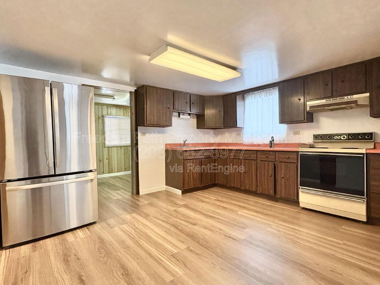 104 Main St - Photo 5 of 15