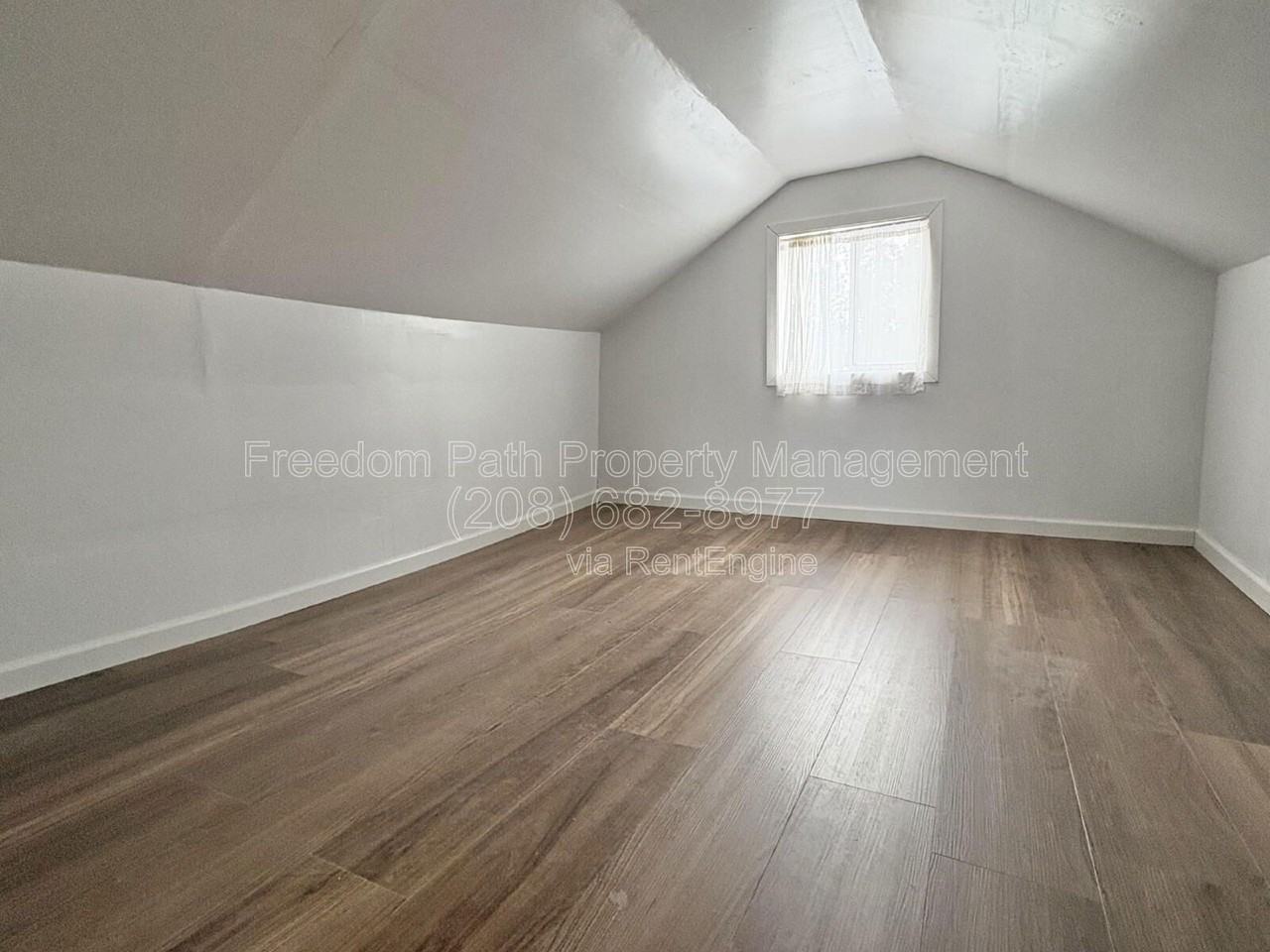 104 Main St - Photo 7 of 15