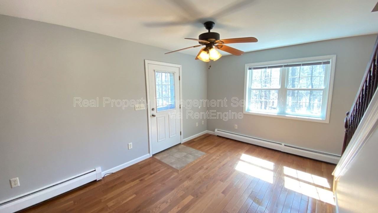 308 Silver St - Photo 7 of 21