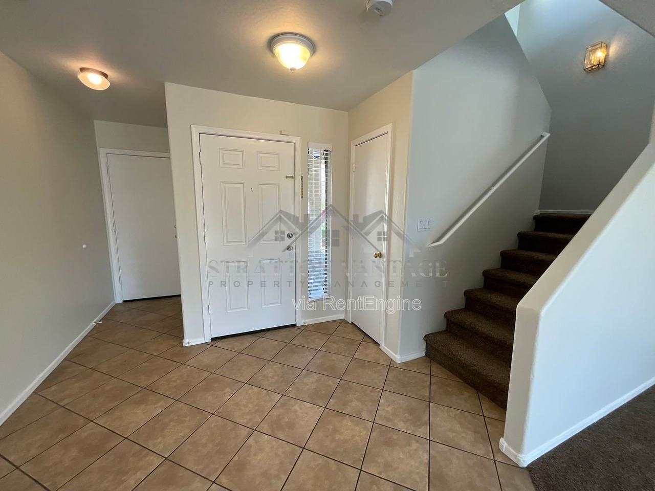 12405 W Scotts Dr - Photo 5 of 50