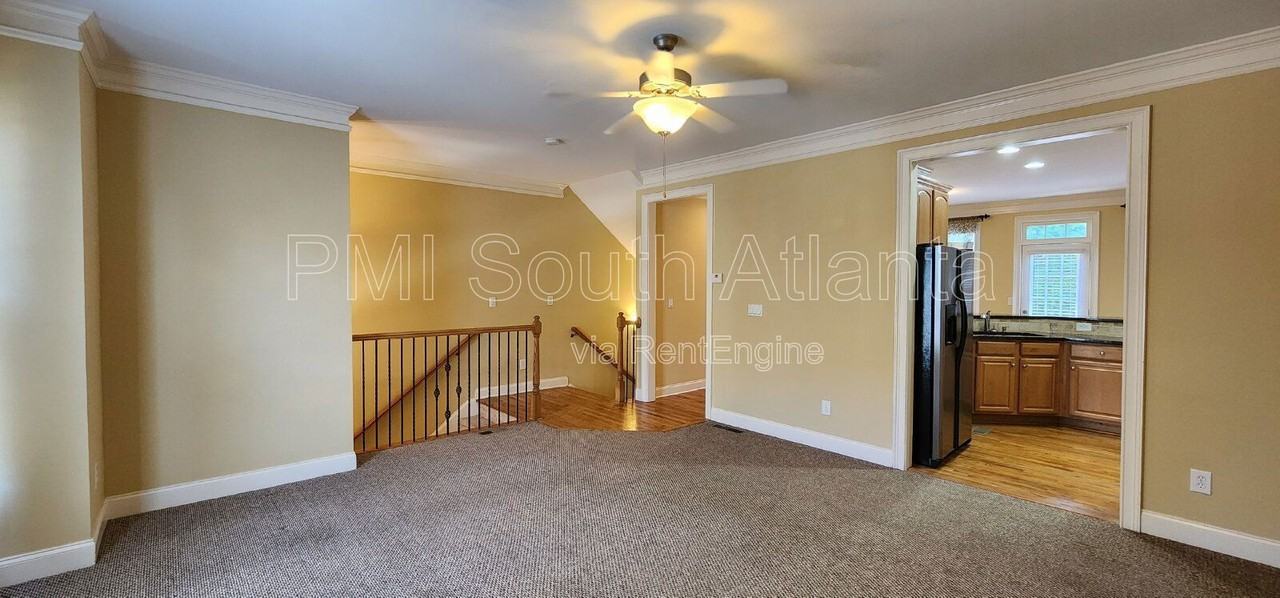 106 Lexington Vlg - Photo 6 of 39