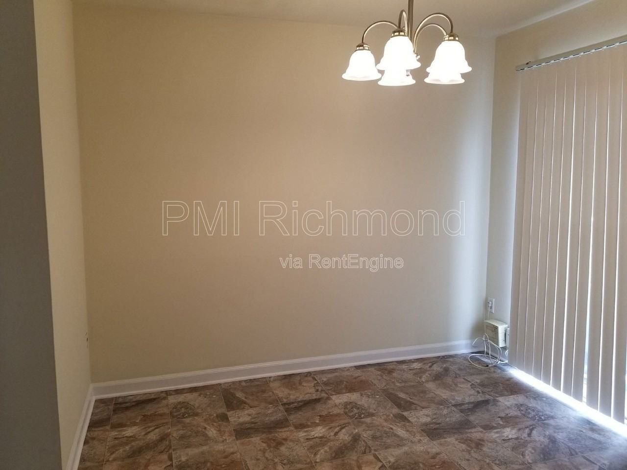 4615 Chiswell Dr - Photo 4 of 15