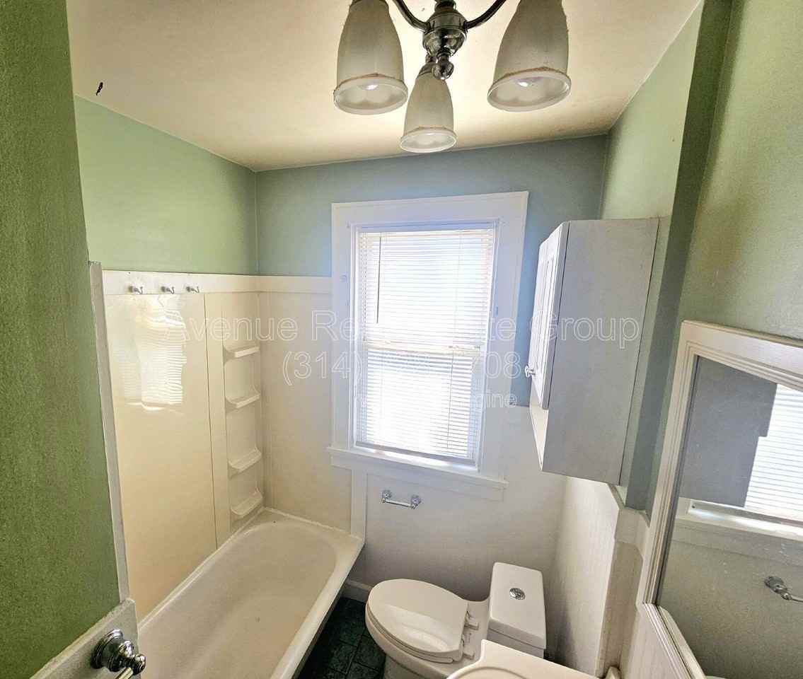 1942 Damato Ct - Photo 7 of 15