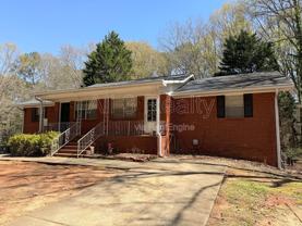 135 Meadowbrook Ct #C - Photo 1 of 1