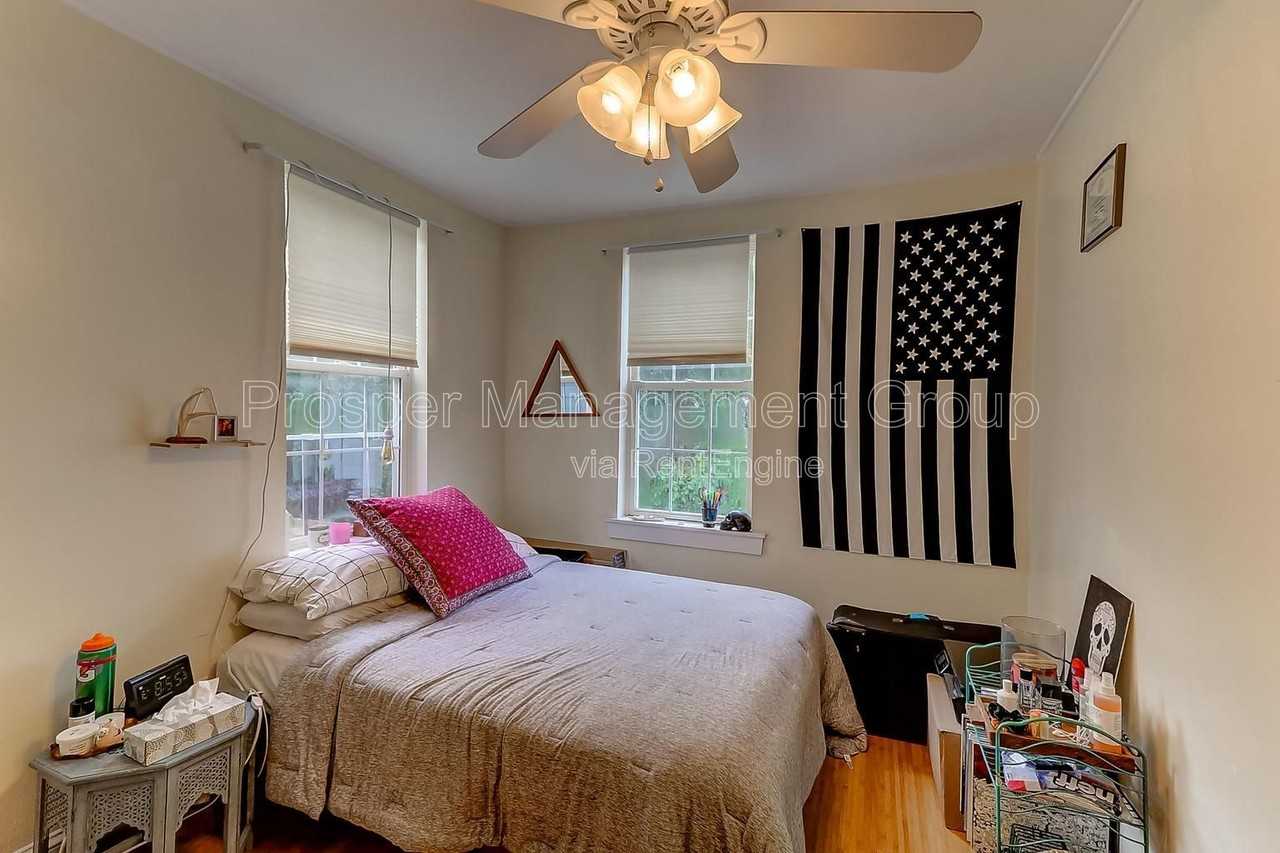 35 Ashton St #A - Photo 6 of 12