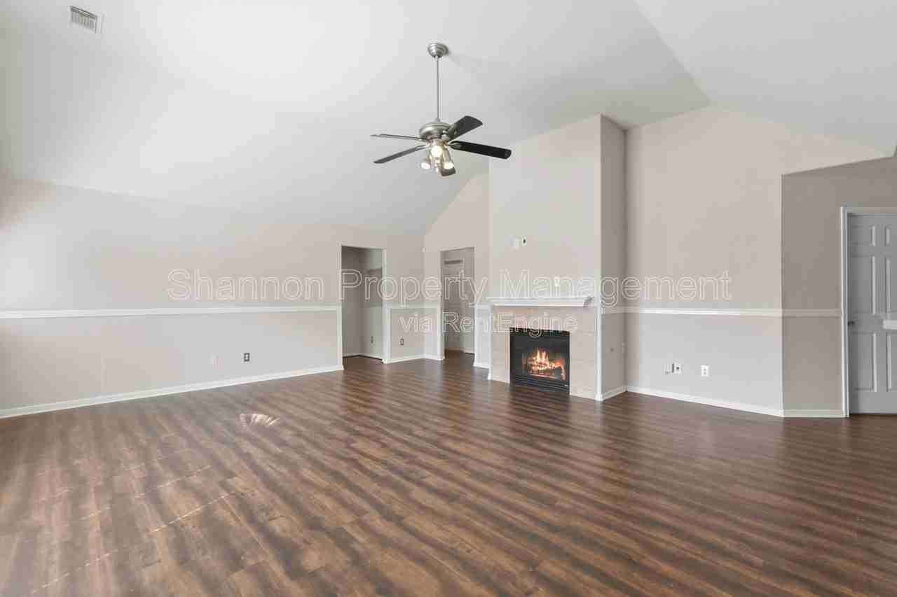 18534 Burgundy Sky Way - Photo 3 of 27