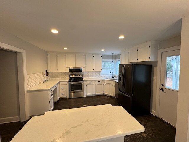 101 Lakewood Dr - Photo 7 of 25