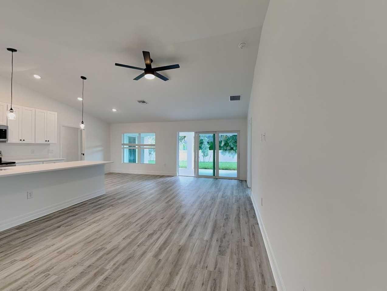 4009 Ne 23rd Ave - Photo 2 of 19