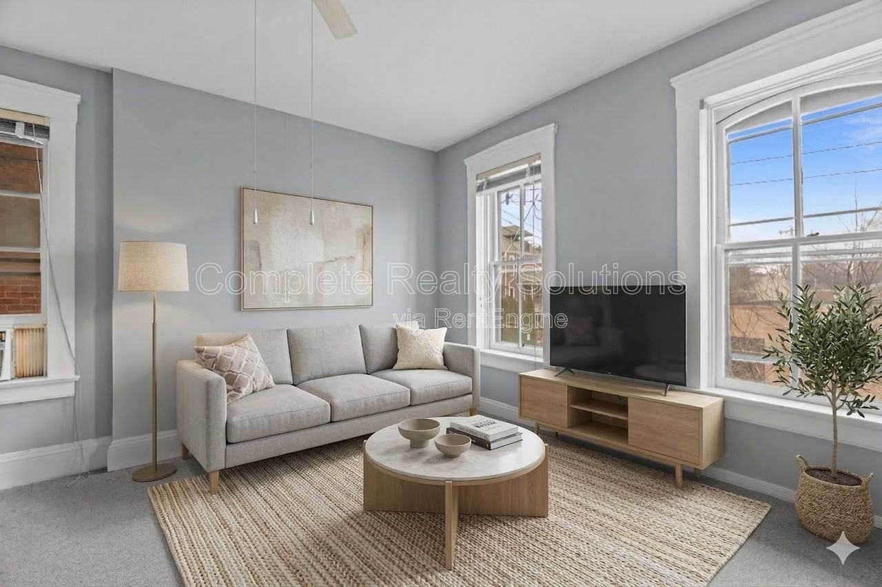 1210 Lynch St #1210A - Photo 2 of 21