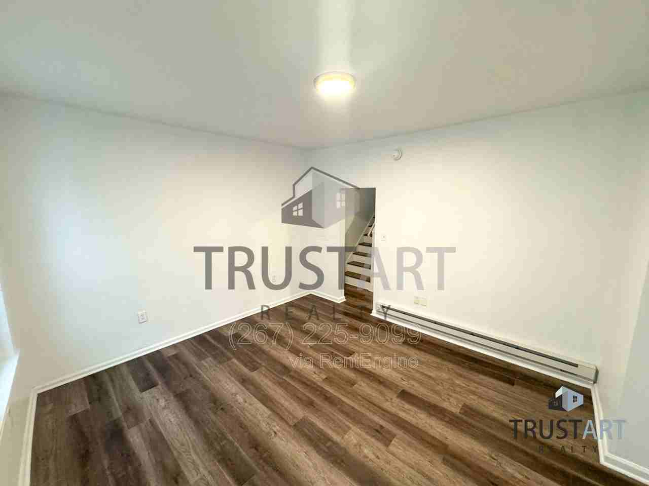 2325 N 16th St #C - Photo 7 of 11