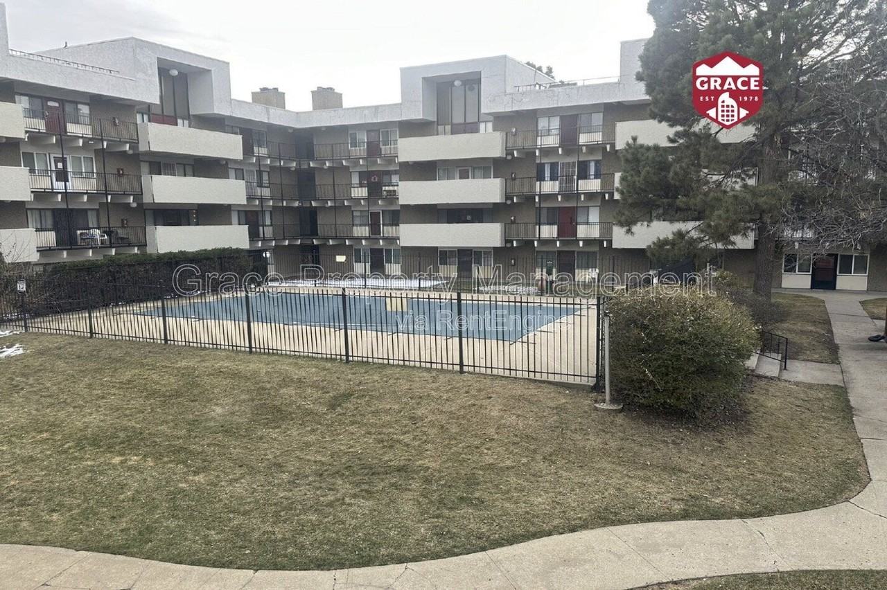 364 S Ironton St #226