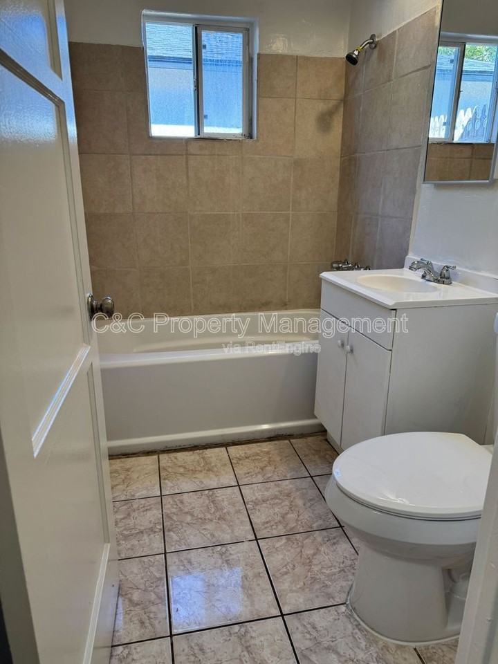 14012 Sylvanwood Ave - Photo 6 of 15