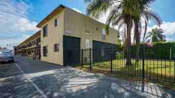 featured image of 634 W 92nd St