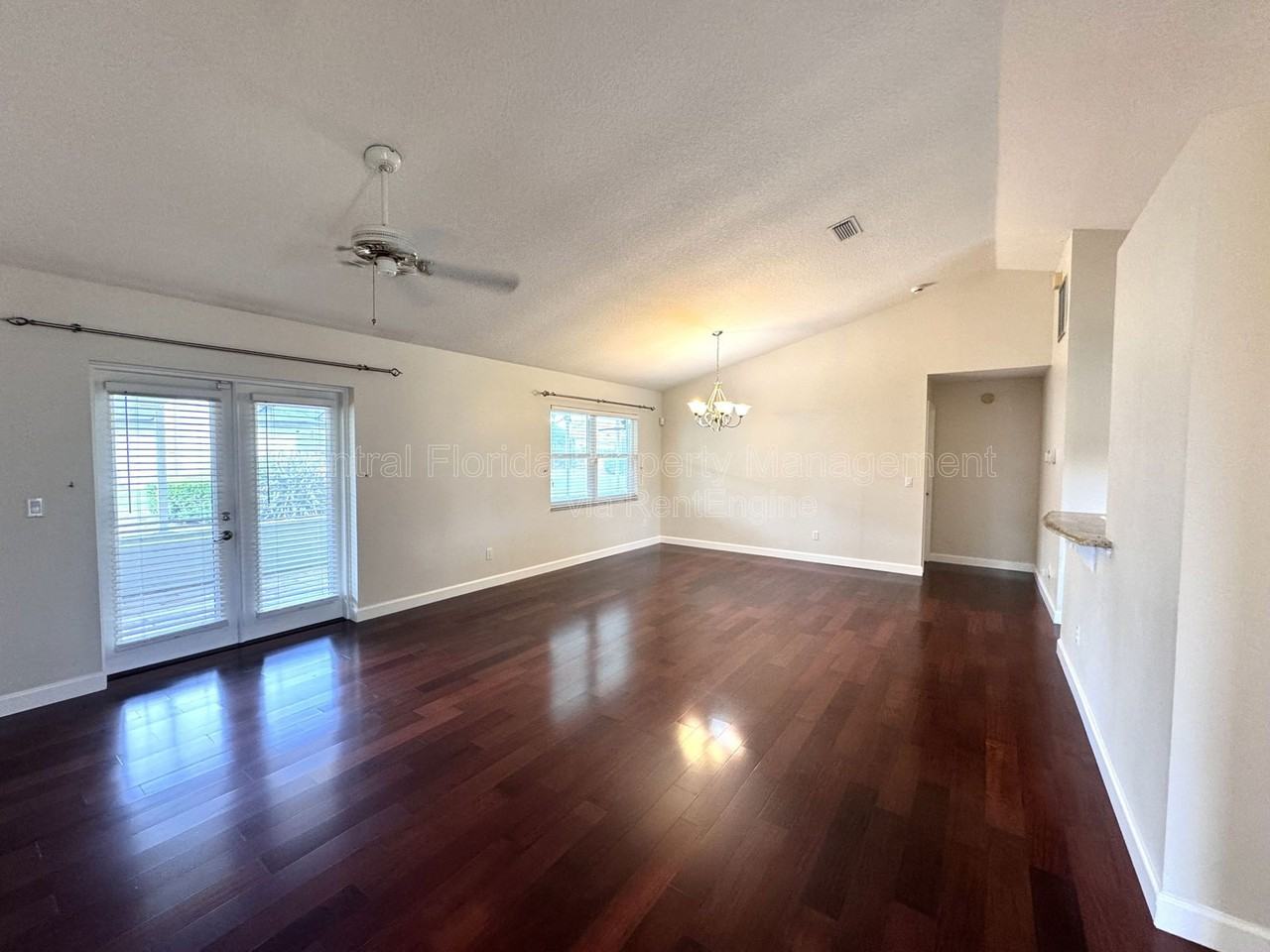 4818 Breezy Palms Ct - Photo 6 of 27