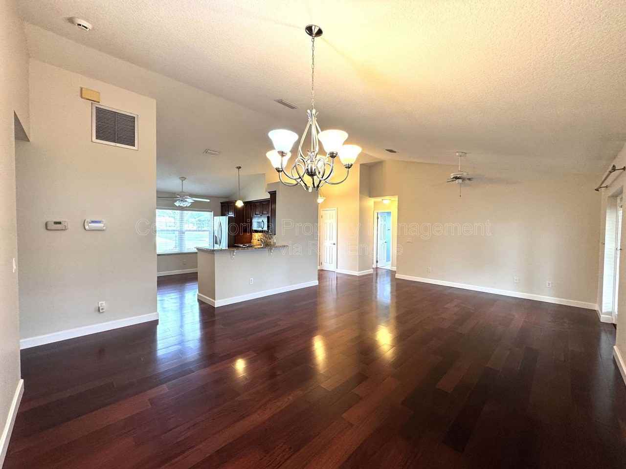 4818 Breezy Palms Ct - Photo 7 of 27