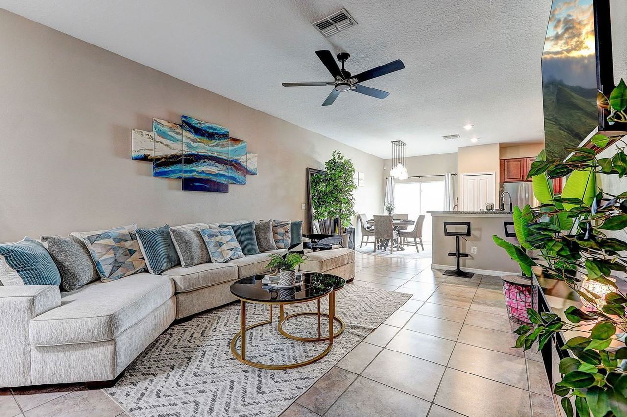 12910 Utopia Gardens Way - Photo 7 of 41