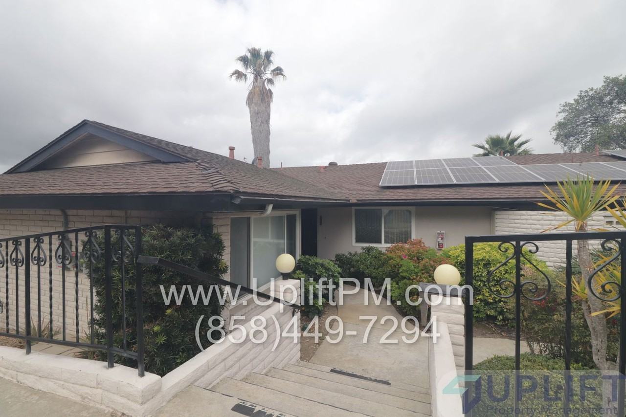 2363 Snead Dr - Photo 3 of 3