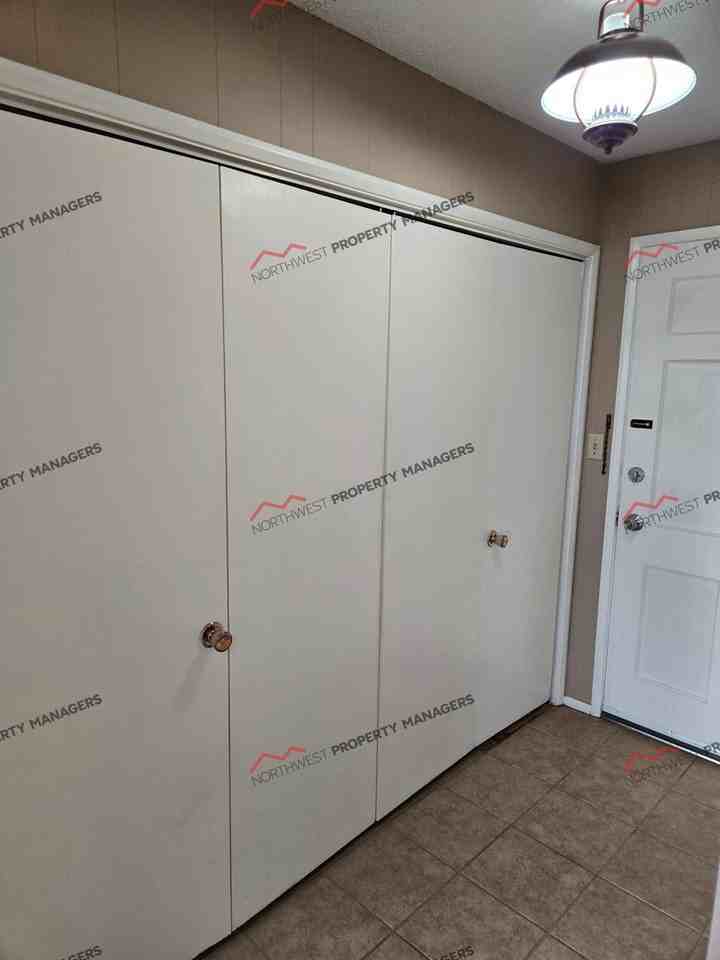 r281j Cedar Crest Apartments - Photo 6 of 19