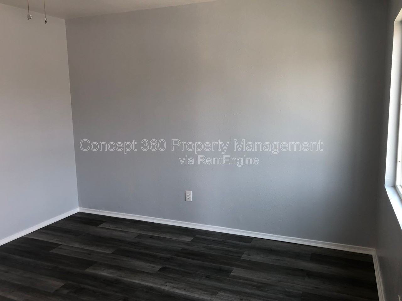 1910 E 59th St - Photo 7 of 36