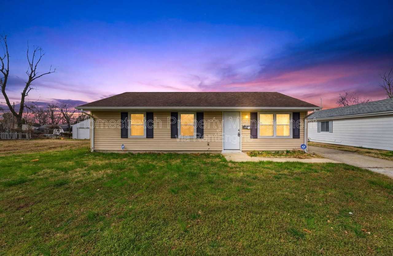 850 Saint Bartholomew Dr - Photo 3 of 31