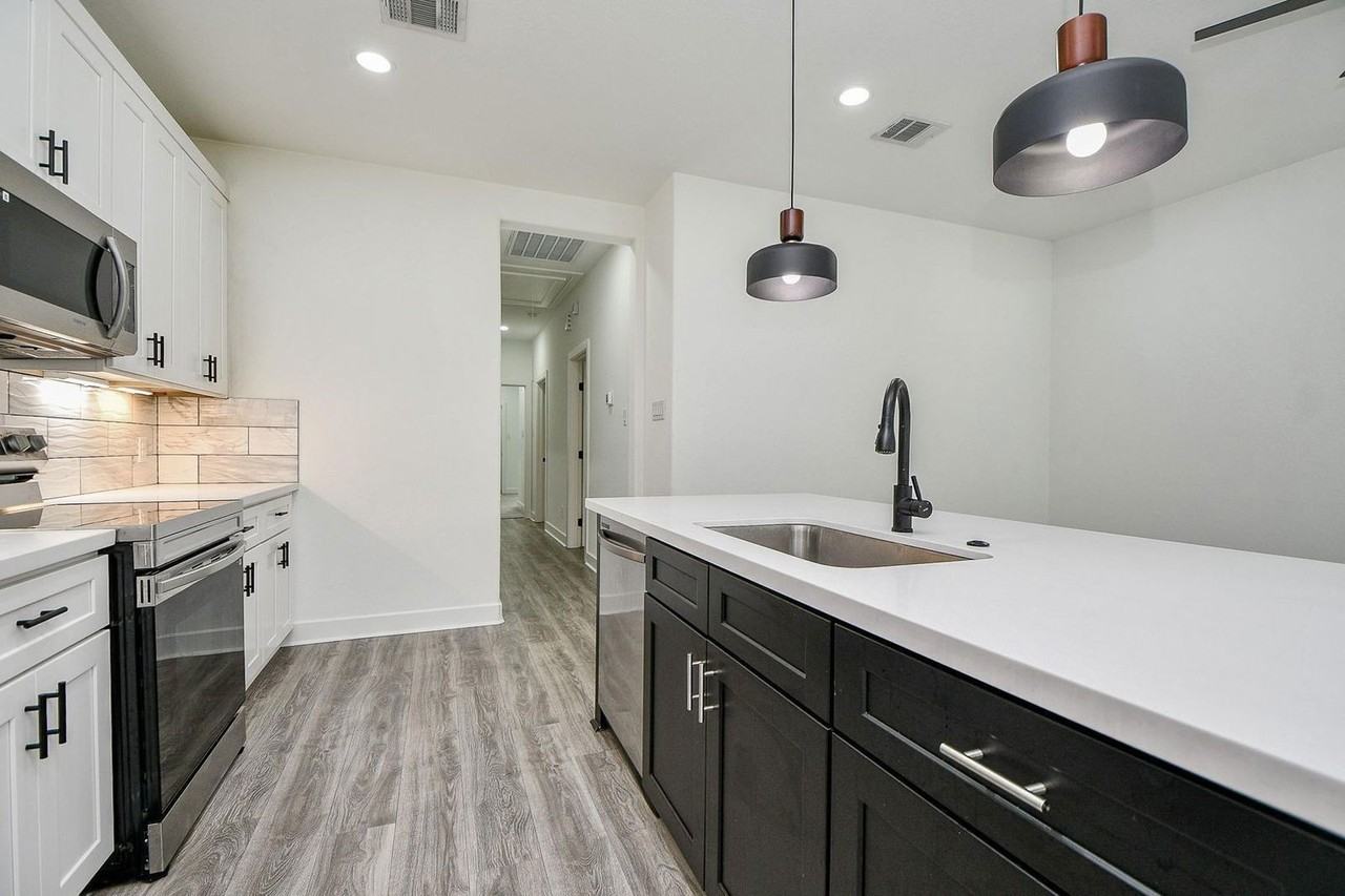 9734 Pelsey St #A - Photo 6 of 31