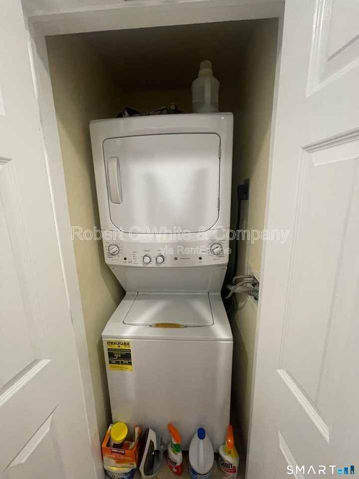 345 Greenwich Ave #2-2 - Photo 5 of 10