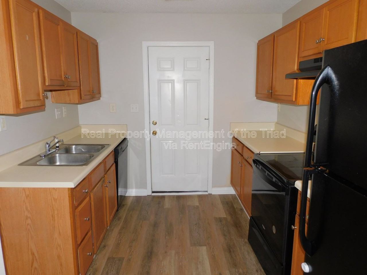 1301 Nealtown Rd - Photo 5 of 19