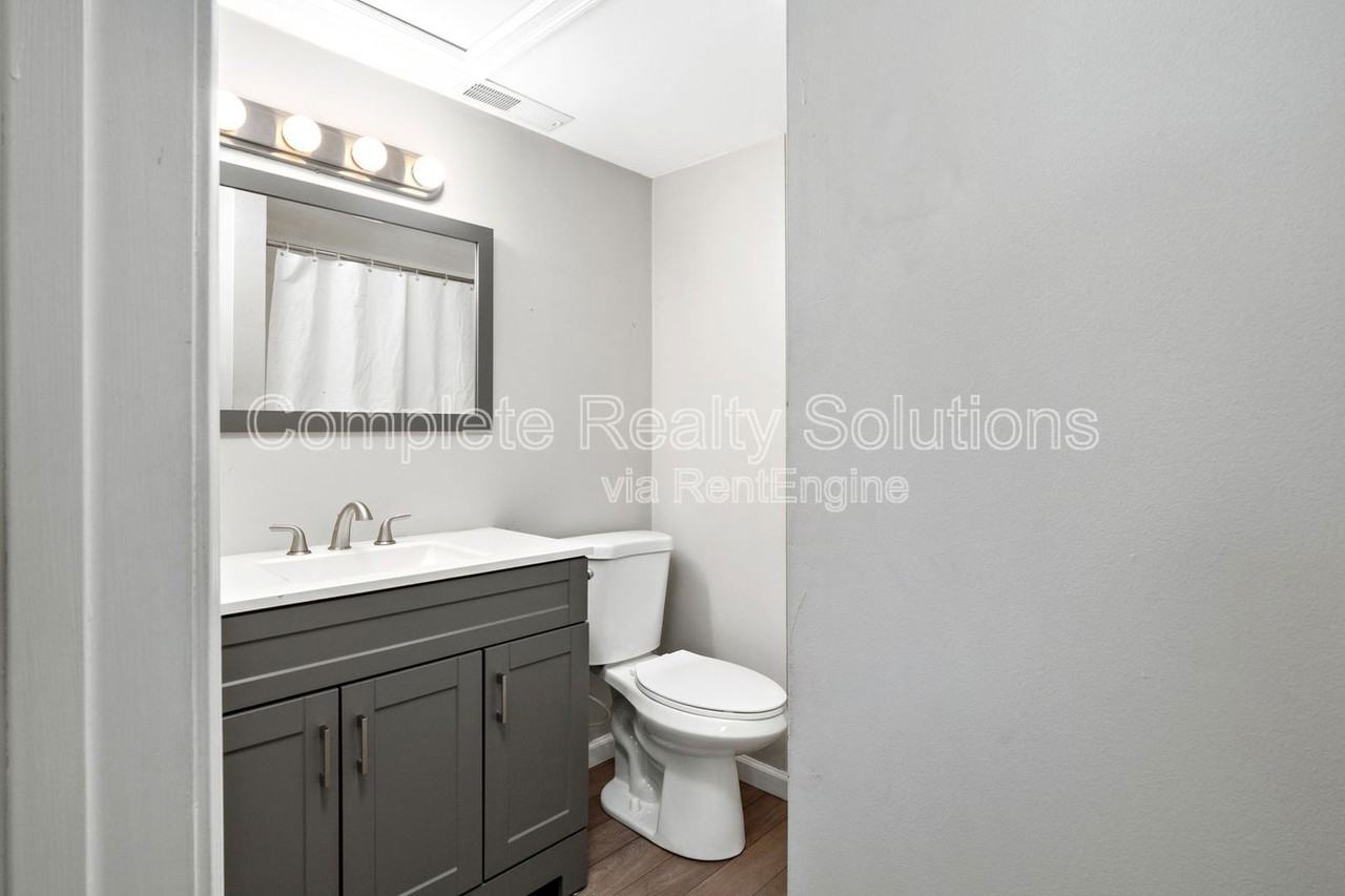 222 W Felton Ave - Photo 7 of 20