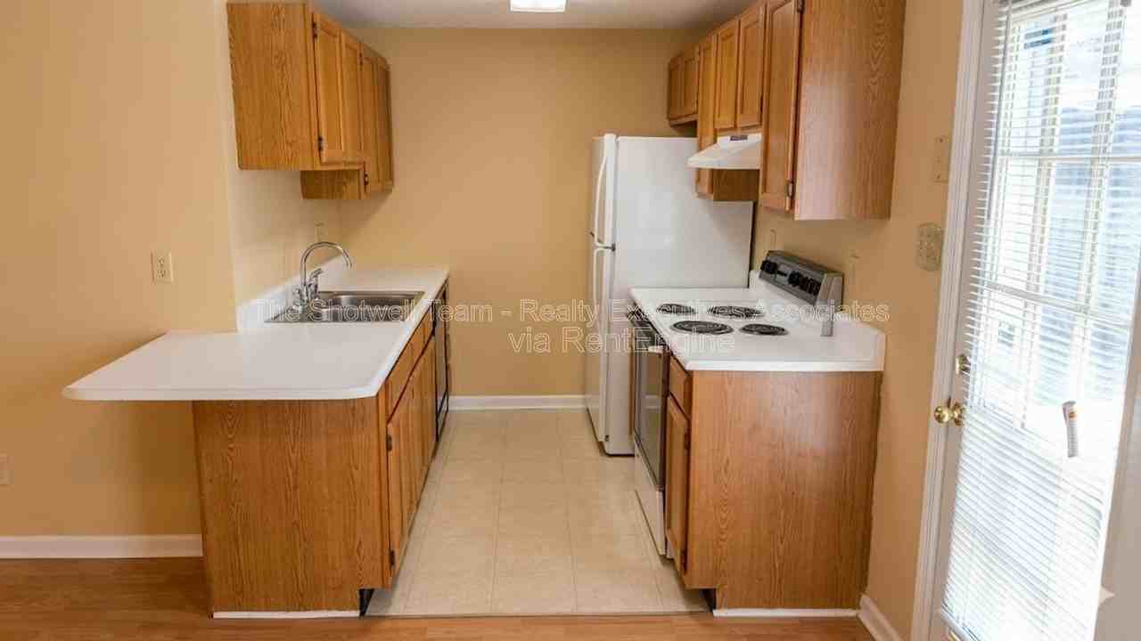 1017 Nod St - Photo 5 of 16