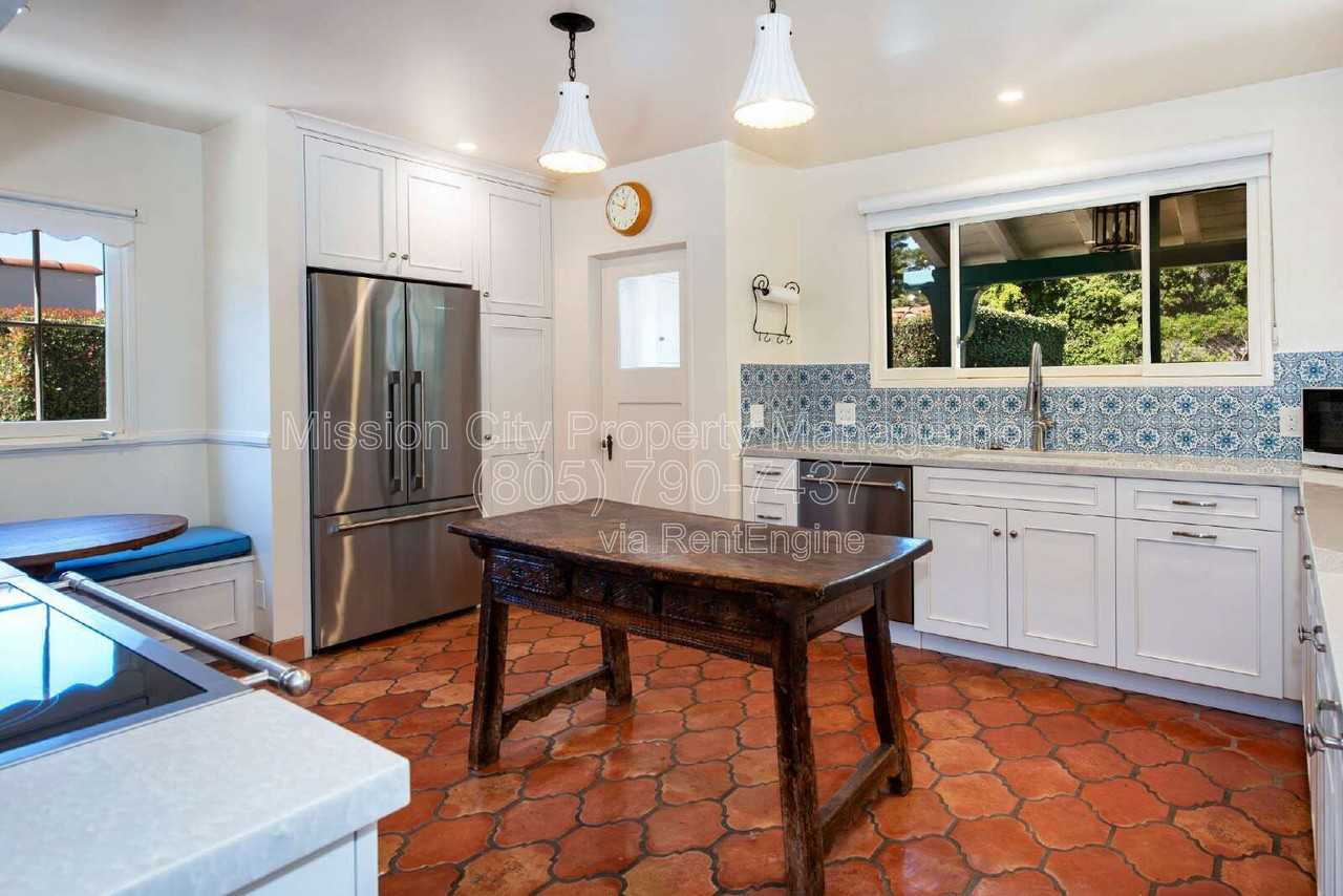 E Junipero St - Photo 7 of 19