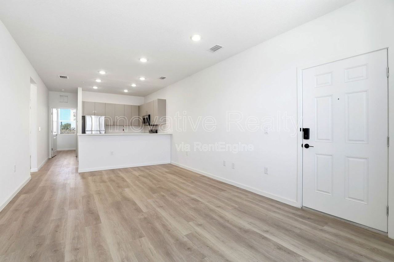 3085 Soldier City Way #201 - Photo 5 of 34