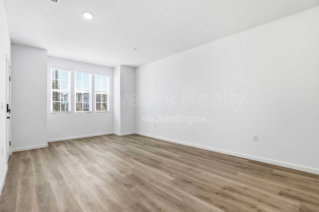 3085 Soldier City Way #201 - Photo 6 of 34