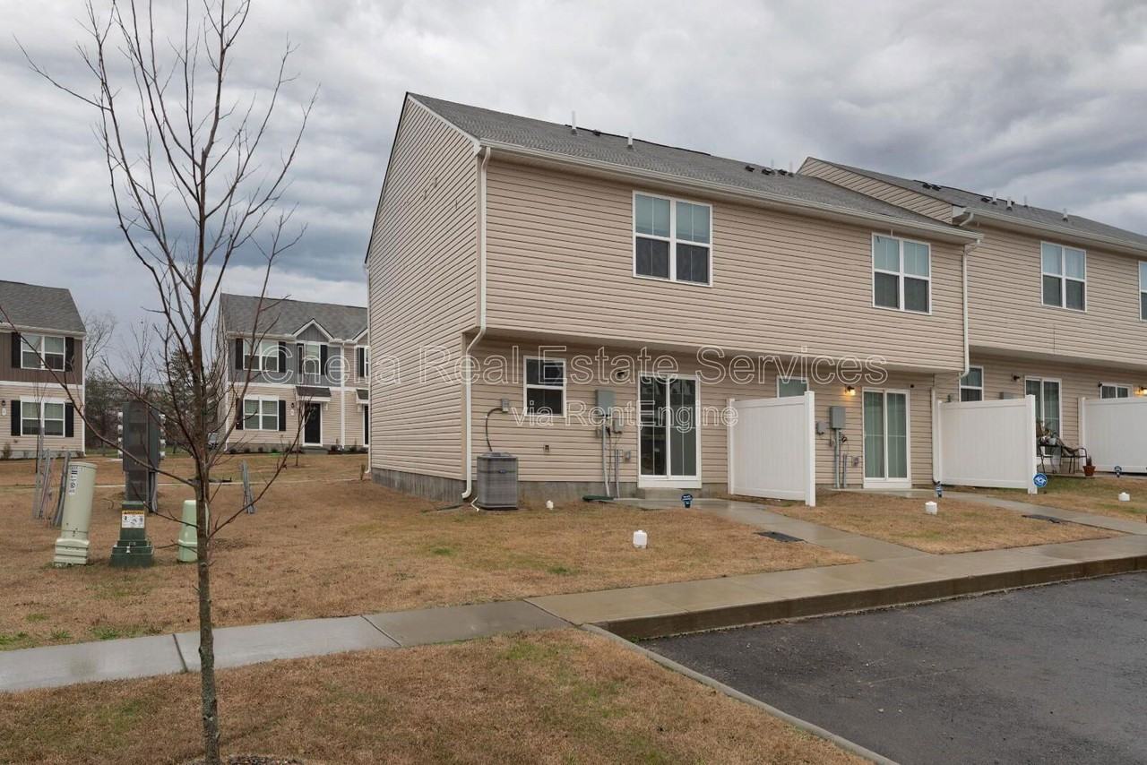 2935 Winterberry Dr - Photo 4 of 35