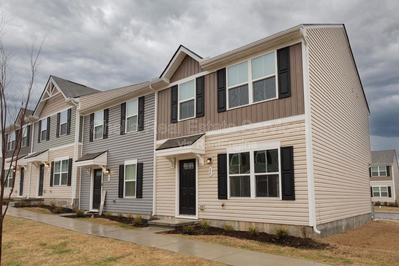 2935 Winterberry Dr - Photo 5 of 35