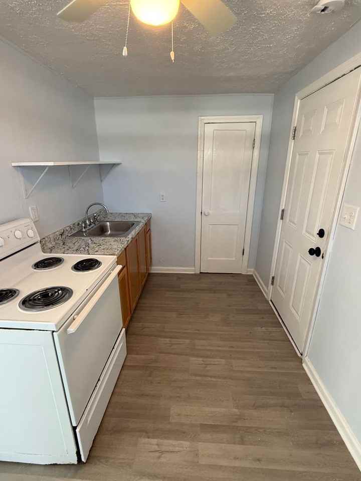 485 485 MELLON STREET A & B - Photo 3 of 6